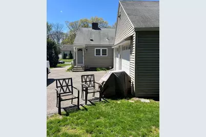 109 Eddywood St, Springfield, MA 01118 - Photo 5
