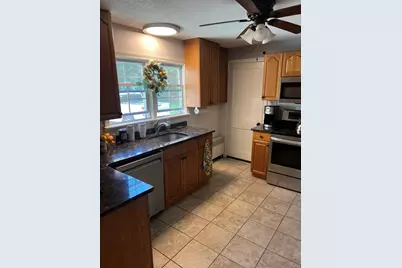 109 Eddywood St, Springfield, MA 01118 - Photo 27