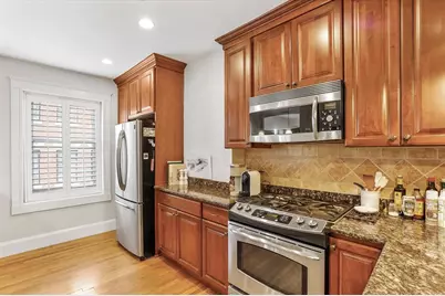 130 Myrtle St #PH, Boston, MA 02114 - Photo 5