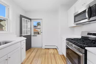 1268 President Ave, Fall River, MA 02720 - Photo 9