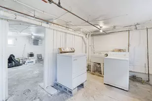 1268 President Ave, Fall River, MA 02720 - Photo 39