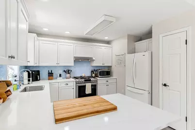 38 Sandra Road, Peabody, MA 01960 - Photo 17