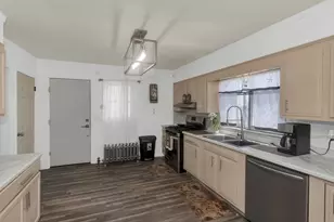 15 Merida St, Springfield, MA 01104 - Photo 5