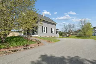 365 Clark St, Gardner, MA 01440 - Photo 3