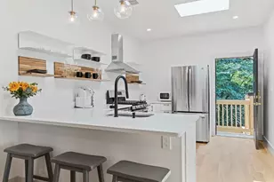 43 Wordsworth St, Boston, MA 02128 - Photo 9