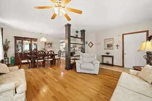 28 Union St, Rockland, MA 02370 - Photo 7