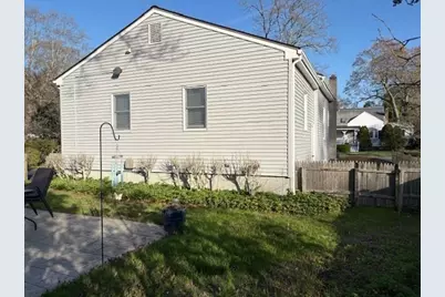 45 Bryant Street, Dartmouth, MA 02747 - Photo 5