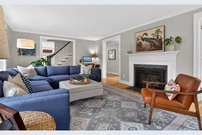 26 Hobart Road, Wellesley, MA 02482 - Photo 3