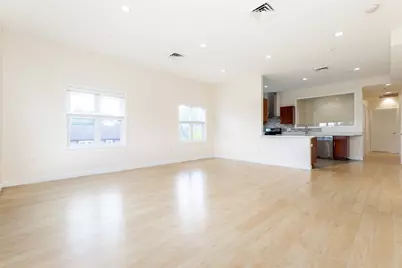 909 Hancock St #1, Quincy, MA 02170 - Photo 3