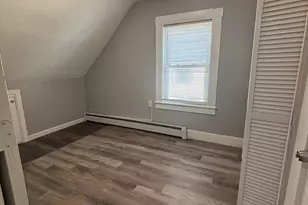 104 Concord St, Lowell, MA 01852 - Photo 9