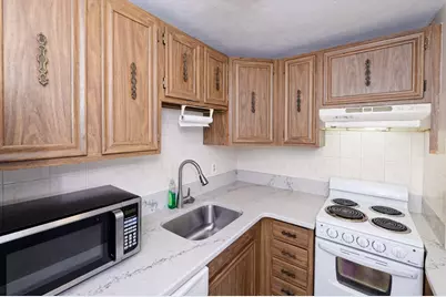 608 Boston Post Rd E #21, Marlborough, MA 01752 - Photo 7