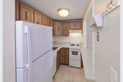 608 Boston Post Rd E #21, Marlborough, MA 01752 - Photo 5