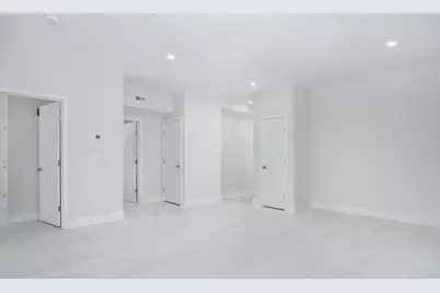 1540 N Shore Road #205, Revere, MA 02151 - Photo 3