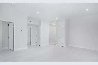 1540 N Shore Road #302, Revere, MA 02151 - Photo 3