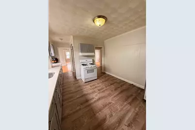 35-37 Springdale St #35, Malden, MA 02148 - Photo 7