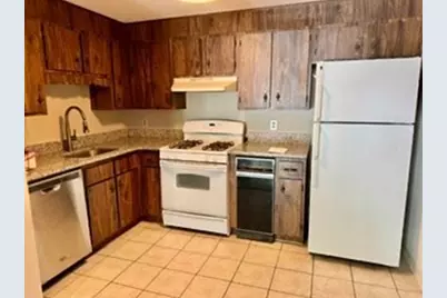 305 Pine St #12, Lowell, MA 01851 - Photo 3