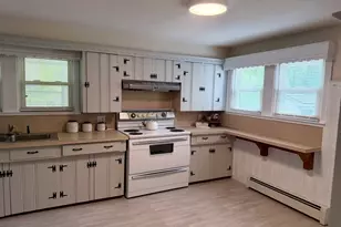 33 Highland St, Webster, MA 01570 - Photo 11