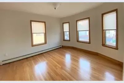 39 Paris Street #2, Medford, MA 02155 - Photo 3