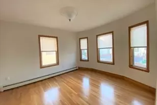 39 Paris St, Medford, MA 02155 - Photo 3