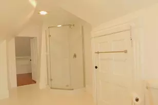 77 Nonotuck St, Holyoke, MA 01040 - Photo 11