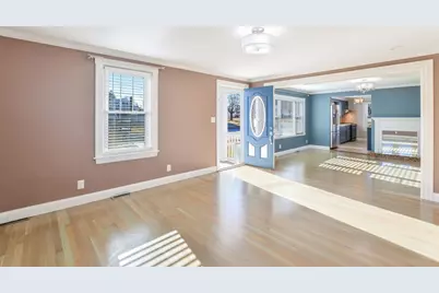 325 Park Ave, New Bedford, MA 02745 - Photo 3