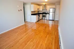 14 Murdock St, Somerville, MA 02144 - Photo 3