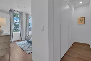 537 E 1st St, Boston, MA 02127 - Photo 17