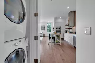 537 E 1st St, Boston, MA 02127 - Photo 23