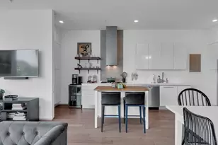 537 E 1st St, Boston, MA 02127 - Photo 3