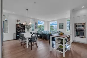 537 E 1st St, Boston, MA 02127 - Photo 5