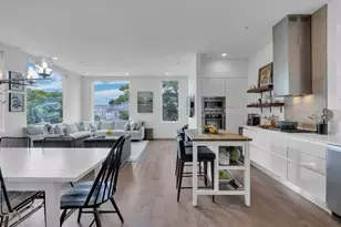 537 E 1st St, Boston, MA 02127 - Photo 7