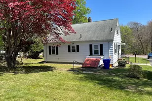 7 Warren St, Taunton, MA 02780 - Photo 3