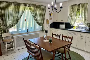 7 Warren St, Taunton, MA 02780 - Photo 7