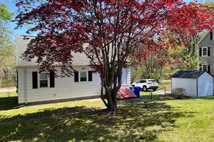 7 Warren St, Taunton, MA 02780 - Photo 5