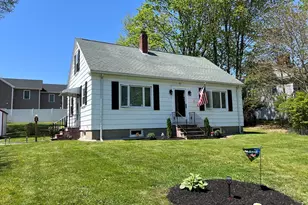 7 Warren St, Taunton, MA 02780 - Photo 1