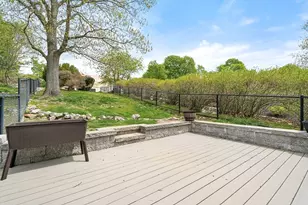 365 Main St, Saugus, MA 01906 - Photo 3
