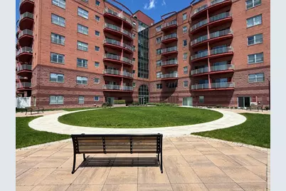 100 W Squantum St #516, Quincy, MA 02171 - Photo 3