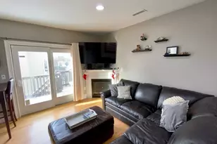 227 Bowen St, Boston, MA 02127 - Photo 5