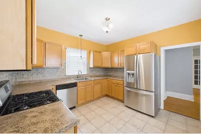 34 Sherman St, New Bedford, MA 02740 - Photo 5