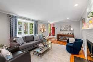 14 Standish Rd, Wellesley, MA 02481 - Photo 5