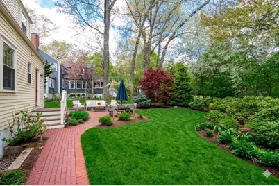 14 Standish Rd, Wellesley, MA 02481 - Photo 31