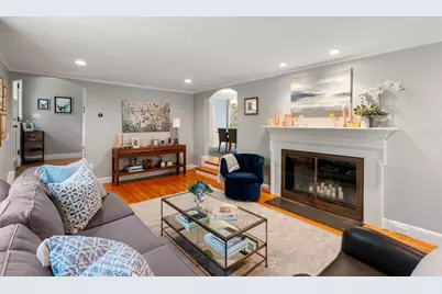 14 Standish Rd, Wellesley, MA 02481 - Photo 7