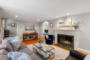 14 Standish Rd, Wellesley, MA 02481 - Photo 7