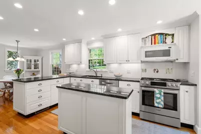 14 Standish Rd, Wellesley, MA 02481 - Photo 15