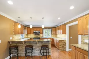 56 Chipaway Rd, Freetown, MA 02717 - Photo 11