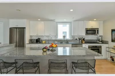 335 W Second #16, Boston, MA 02127 - Photo 3
