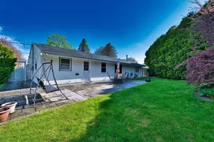 15 Mishawum Dr, Dartmouth, MA 02748 - Photo 13