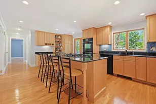 27 Lincoln St, Andover, MA 01810 - Photo 11