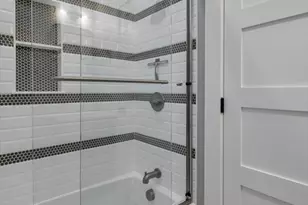 22 Harvard St, Somerville, MA 02143 - Photo 17
