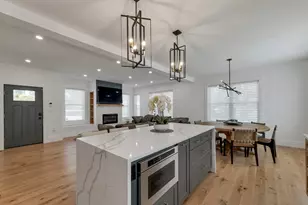 22 Harvard St, Somerville, MA 02143 - Photo 11